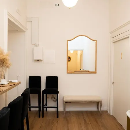 Maison Angelina نابولي